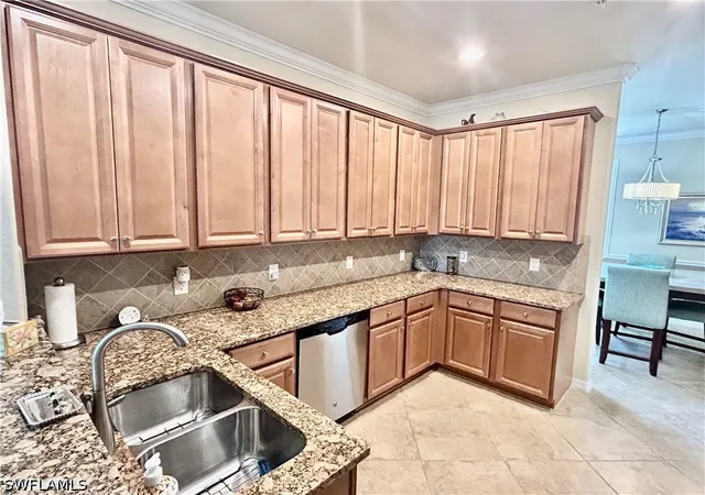 Listing Photo 5 - Condo for sale in building located at 9511 Napoli Ln, Naples, FL 34113 - Unit #202