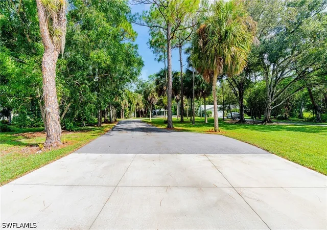 Photo 3 of Single family home for sale at 6031 Dogwood Way, Naples, FL 34116 | MLS# 226031048 | Listing updated on 2026-09-15