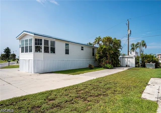 Photo 4 of Land for sale at 61 Oyster Bay Ln, Fort Myers Beach, FL 33931 | MLS# 2026037536 | Listing updated on 2026-09-15