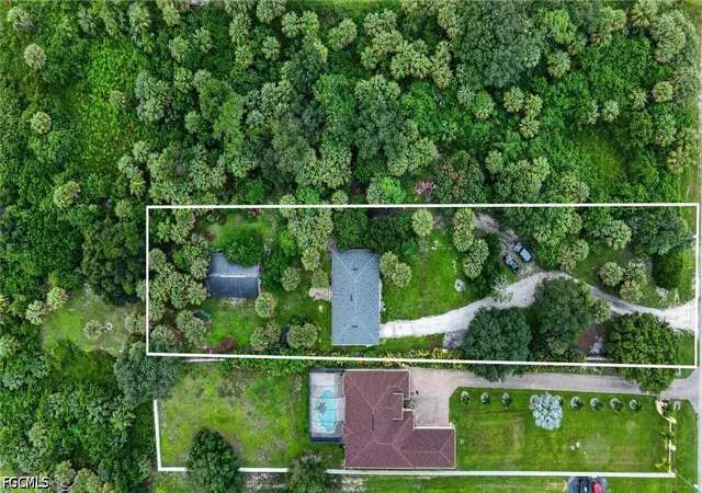 Photo 2 of Single family home for sale at 940 17th Street Sw, Naples, FL 34117 | MLS# 2026037539 | Listing updated on 2026-09-14