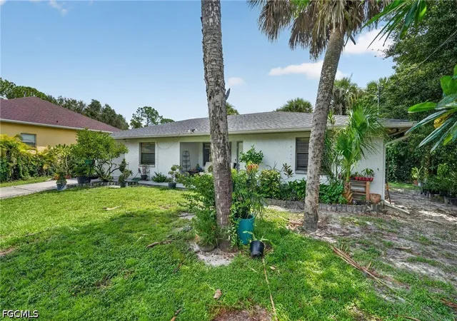 Photo 4 of Single family home for sale at 940 17th Street SW, Naples, FL 34117 | MLS# 2026037539 | Listing updated on 2026-09-14