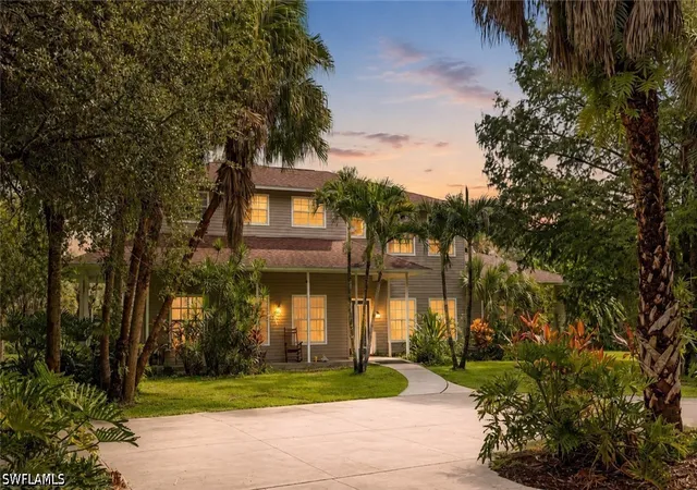 Photo 1 of Sale Pending at 670 13th Street Nw, Naples, FL 34120 | MLS# 226031911 | Listing updated on 2026-09-06