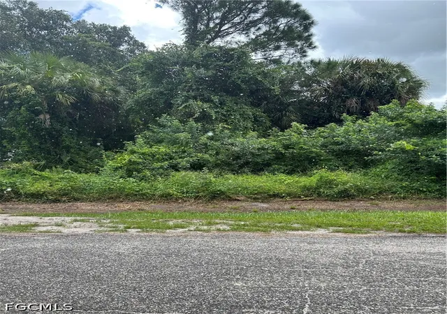 Photo 1 of Land for sale at 606 Mcarthur Ave, Lehigh Acres, FL 33936 | MLS# 2026037553 | Listing updated on 2026-09-09