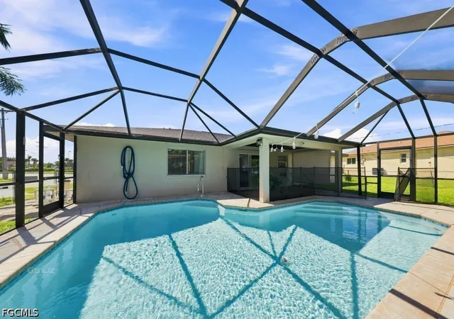 Photo 1 of Single family home for sale at 21 Sw Trafalgar Pkwy, Cape Coral, FL 33991 | MLS# 2026037557 | Listing updated on 2026-09-11