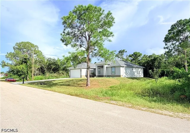 Photo 1 of Single family home for sale at 3203 10th Street W, Lehigh Acres, FL 33971 | MLS# 2026037559 | Listing updated on 2026-09-08