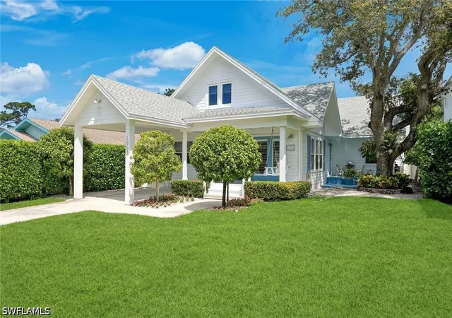 Photo 1 of Single family home for sale at 1063 Frank Whiteman Blvd, Naples, FL 34103 | MLS# 226031853 | Listing updated on 2026-09-15