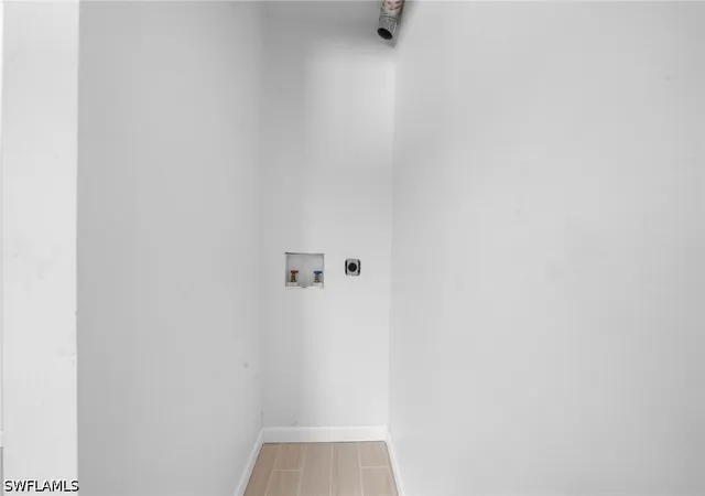 Listing Photo 2 - Condo for sale in building located at 431 Van Buren St, Fort Myers, FL 33916 - Unit #D3