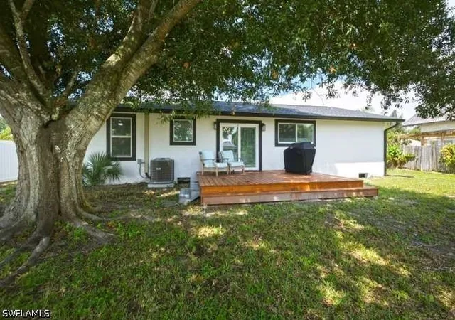 Photo 16 of Single family home for sale at 18573 Tulip Rd, Fort Myers, FL 33967 | MLS# 226031974 | Listing updated on 2026-10-07