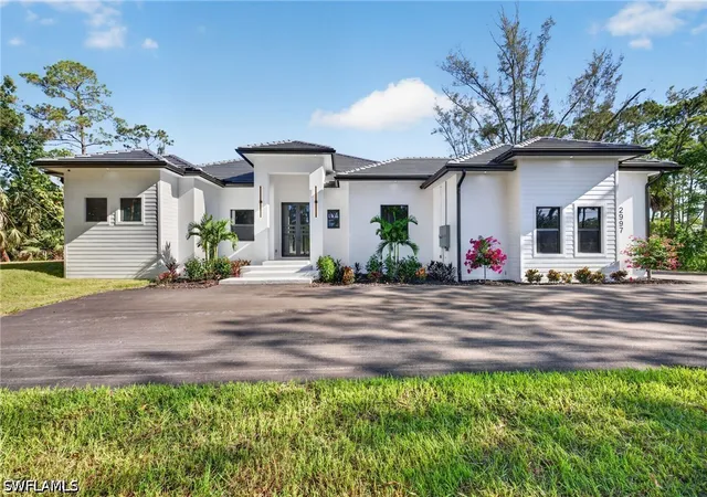 Photo 1 of Single family home for sale at 2997 64th Street Sw, Naples, FL 34105 | MLS# 226031961 | Listing updated on 2026-09-04