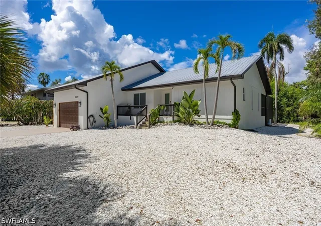 Photo 3 of Single family home for sale at 13270 Electron Dr, Fort Myers, FL 33908 | MLS# 226031840 | Listing updated on 2026-09-28