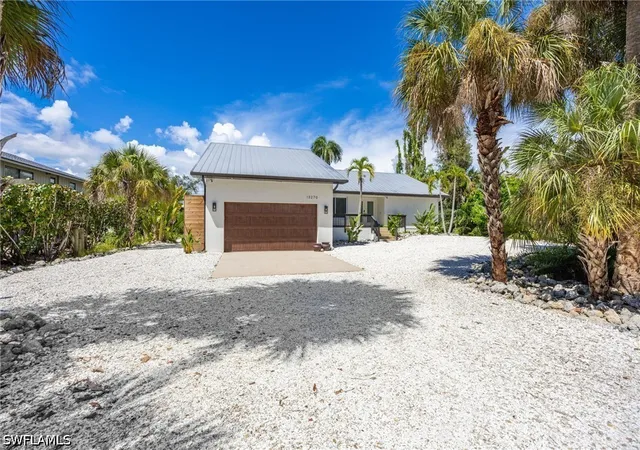 Photo 4 of Single family home for sale at 13270 Electron Dr, Fort Myers, FL 33908 | MLS# 226031840 | Listing updated on 2026-09-28