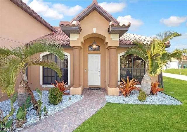 Photo 2 of Single family home for sale at 205 Sw 42nd Street, Cape Coral, FL 33914 | MLS# 2026037609 | Listing updated on 2026-09-05