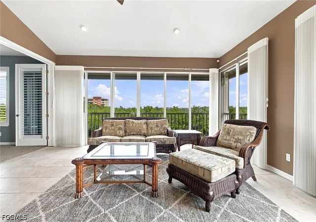 Photo 2 of Condo for sale at 271 Lenell Rd #4, Fort Myers Beach, FL 33931 | MLS# 2026037623 | Listing updated on 2026-09-19