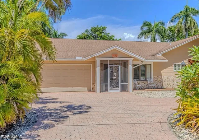 Photo 1 of Single family home for sale at 221 Viking Way, Naples, FL 34110 | MLS# 226032059 | Listing updated on 2026-09-10