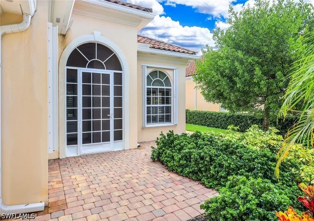 Photo 2 of Sale Pending at 3821 Whidbey Way, Naples, FL 34119 | MLS# 226031369 | Listing updated on 2026-09-17