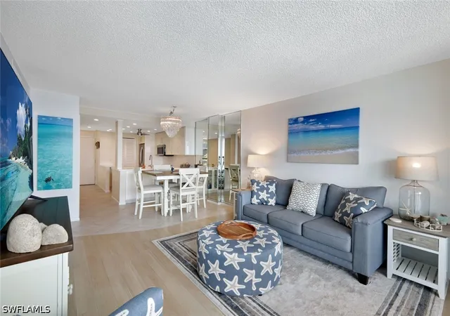 Listing Photo 4 - Condo for sale in building located at 601 Seaview Ct, Marco Island, FL 34145 - Unit #C506