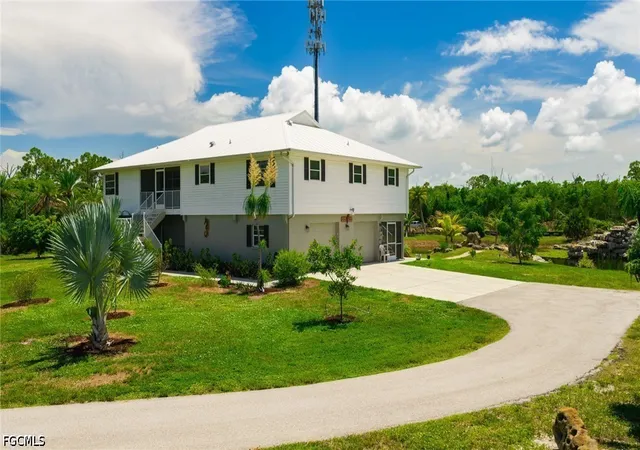 Photo 3 of Single family home for sale at 3989 Sunshine Blvd, Saint James City, FL 33956 | MLS# 2026037659 | Listing updated on 2026-09-08