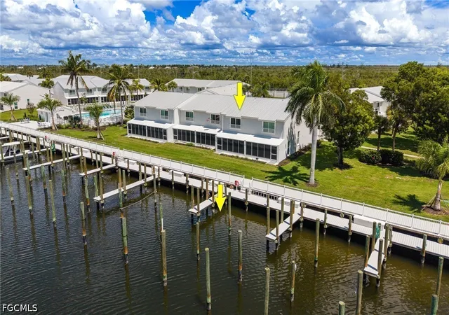 Photo 2 of Townhouse for sale at 18032 San Carlos Blvd #99, Fort Myers Beach, FL 33931 | MLS# 2026037666 | Listing updated on 2026-09-26