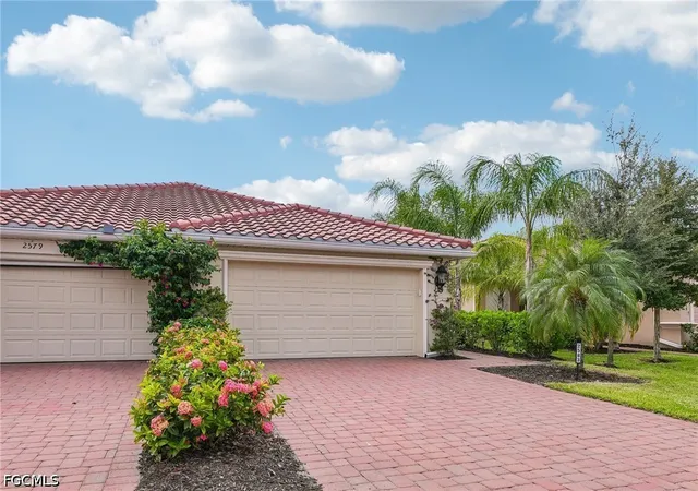 Photo 1 of Townhouse for sale at 2583 Vine Ave, Naples, FL 34120 | MLS# 2026037680 | Listing updated on 2026-09-09