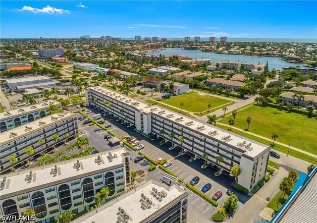 Listing Photo 5 - Condo for sale in building located at 1024 Anglers Cvs, Marco Island, FL 34145 - Unit #C308