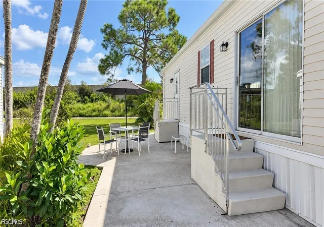 Photo 2 of Manufactured home for sale at 10915 Snowy Egret Cir, Estero, FL 33928 | MLS# 2026037692 | Listing updated on 2026-09-07