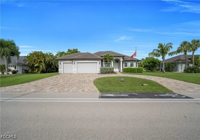 Photo 3 of Single family home for sale at 2706 Shelby Pkwy, Cape Coral, FL 33904 | MLS# 2026037701 | Listing updated on 2026-09-10