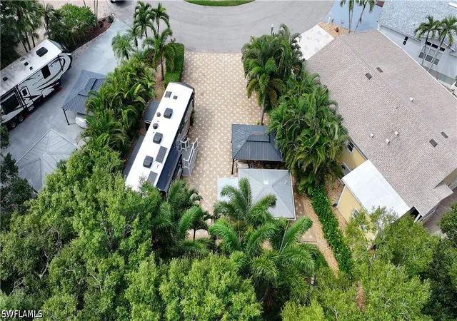 Photo 3 of Sale Pending at 5651 Maplewood Ct, Fort Myers, FL 33905 | MLS# 226031659 | Listing updated on 2026-09-13