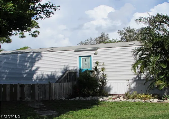 Photo 2 of Manufactured home for sale at 11311 Stringfellow Rd, Bokeelia, FL 33922 | MLS# 2026037732 | Listing updated on 2026-09-08