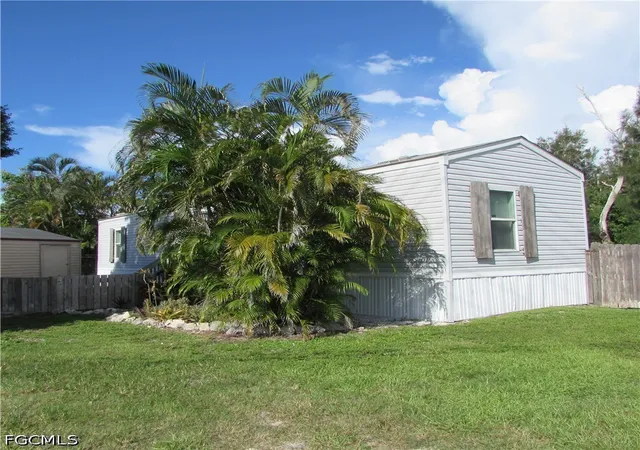 Photo 3 of Manufactured home for sale at 11311 Stringfellow Rd, Bokeelia, FL 33922 | MLS# 2026037732 | Listing updated on 2026-09-08