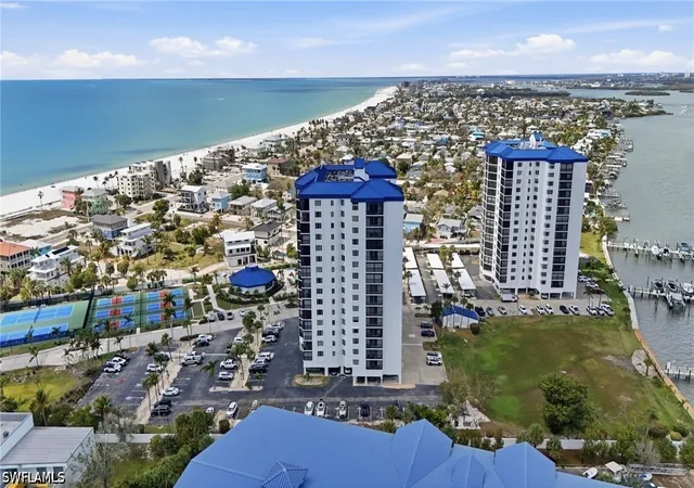 Listing Photo 2 - Condo for sale in building located at 4745 Estero Blvd, Fort Myers Beach, FL 33931 - Unit #204