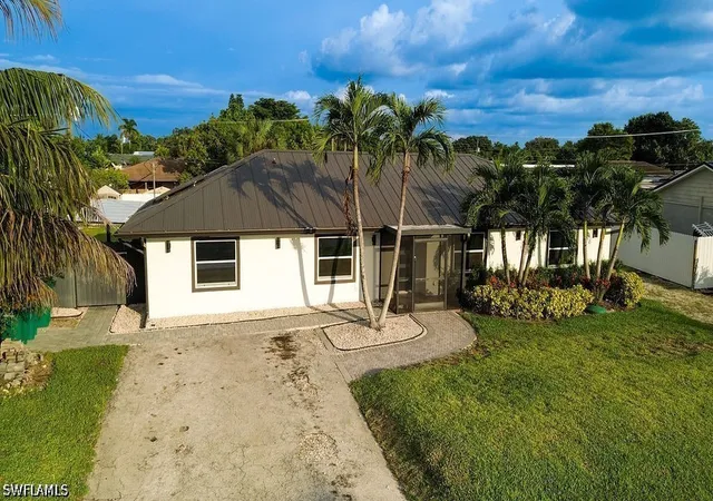 Photo 3 of Single family home for sale at 1800 52nd Terrace SW, Naples, FL 34116 | MLS# 226032230 | Listing updated on 2026-09-07