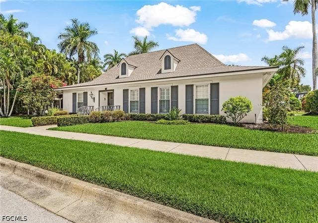 Photo 3 of Single family home for sale at 1207 Canterbury Dr, Fort Myers, FL 33901 | MLS# 2026037758 | Listing updated on 2026-09-07