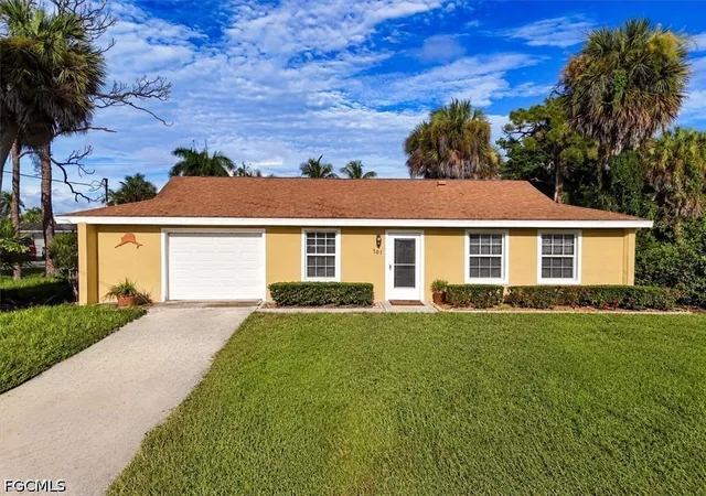 Photo 1 of Single family home for sale at 6106 Is Park Ct, Fort Myers, FL 33908 | MLS# 2026037793 | Listing updated on 2026-09-14