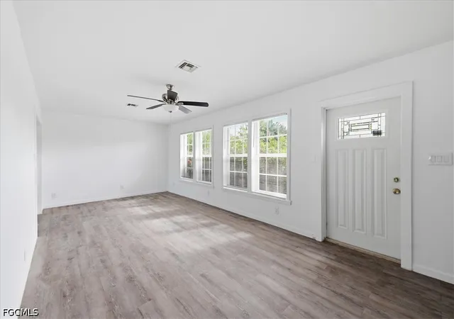 Photo 3 of Single family home for sale at 6106 Is Park Ct, Fort Myers, FL 33908 | MLS# 2026037793 | Listing updated on 2026-09-14