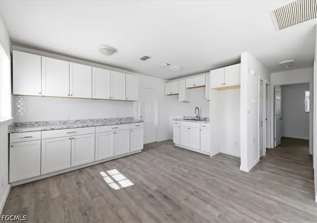 Photo 4 of Single family home for sale at 6106 Is Park Ct, Fort Myers, FL 33908 | MLS# 2026037793 | Listing updated on 2026-09-14