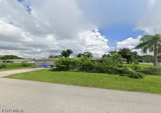 Photo 1 of Single family home for sale at 3735 Kelly St, Fort Myers, FL 33901 | MLS# 2026037806 | Listing updated on 2026-09-10