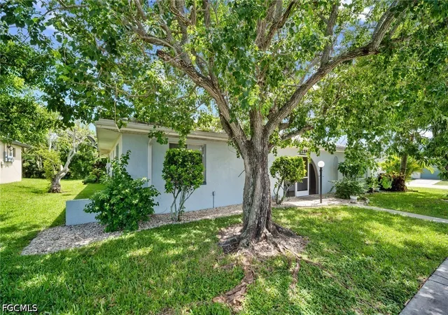 Photo 3 of House for sale at 1239 SE 23rd Place #1, Cape Coral, FL 33990 | MLS# 2026037814 | Listing updated on 2026-09-09