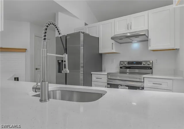 Photo 3 of Sale Pending at 12393 Londonderry Ln, Bonita Springs, FL 34135 | MLS# 226032311 | Listing updated on 2026-10-12