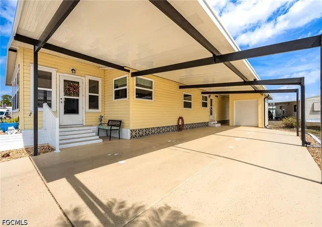 Photo 2 of Sale Pending at 447 Snead Dr, North Fort Myers, FL 33903 | MLS# 2026037863 | Listing updated on 2026-09-14