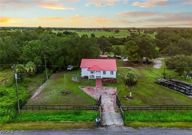 Photo 1 of Single family home for sale at 340 S Arboleda St, Clewiston, FL 33440 | MLS# 2026037868 | Listing updated on 2026-09-08
