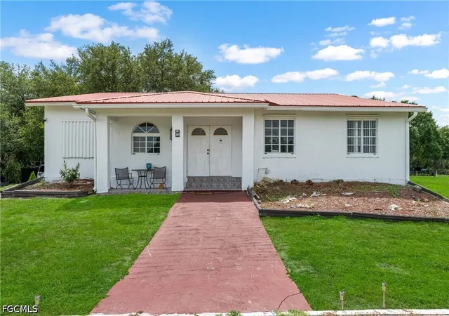 Photo 2 of Single family home for sale at 340 S Arboleda St, Clewiston, FL 33440 | MLS# 2026037868 | Listing updated on 2026-09-08