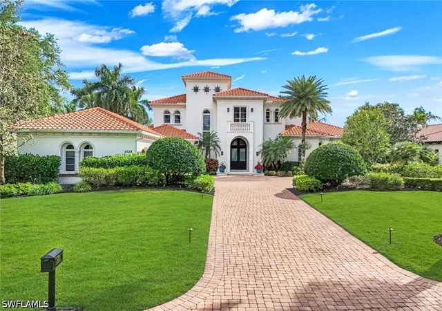 Photo 2 of Single family home for sale at 2558 Escada Ct, Naples, FL 34109 | MLS# 226025810 | Listing updated on 2026-09-15