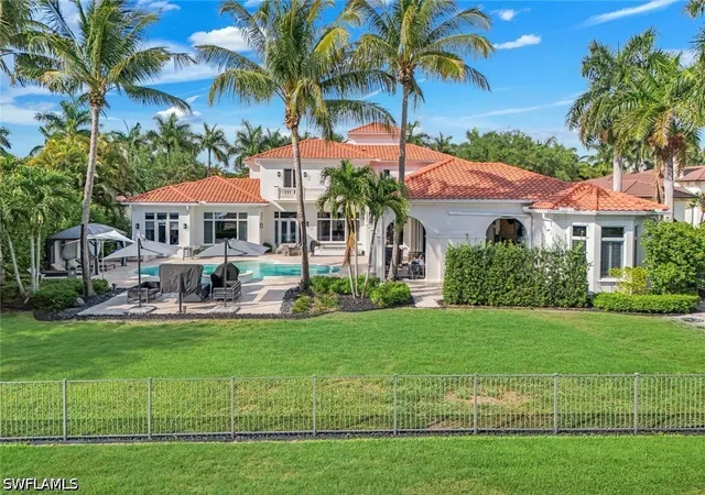 Photo 3 of Single family home for sale at 2558 Escada Ct, Naples, FL 34109 | MLS# 226025810 | Listing updated on 2026-09-15