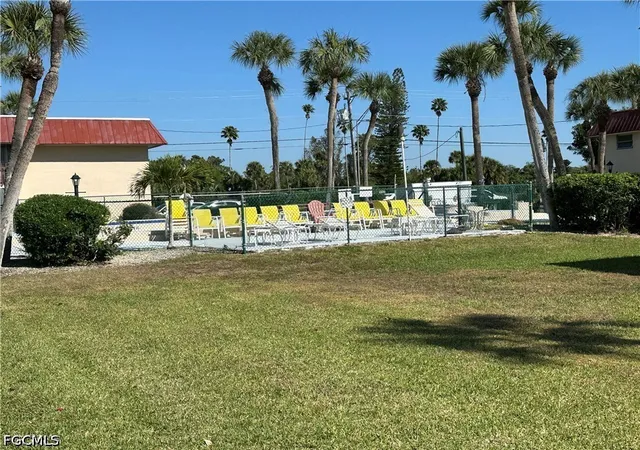Listing Photo 4 - Condo for sale in building located at 1376 Archer St, Lehigh Acres, FL 33936 - Unit #6