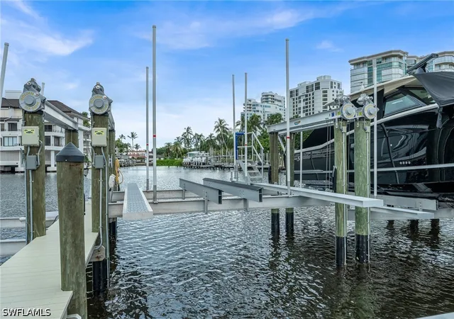 Photo 1 of House for sale at 4450 Gulf Shore Blvd N, Naples, FL 34103 | MLS# 226032412 | Listing updated on 2026-09-10