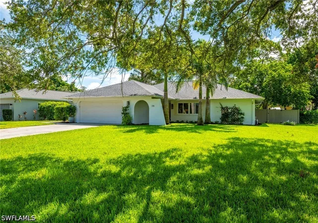 Photo 1 of Single family home for sale at 178 Westwood Dr, Naples, FL 34110 | MLS# 226031547 | Listing updated on 2026-09-16