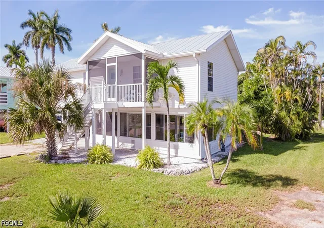 Photo 1 of Single family home for sale at 2471 Avocado St, Saint James City, FL 33956 | MLS# 2026037929 | Listing updated on 2026-10-13