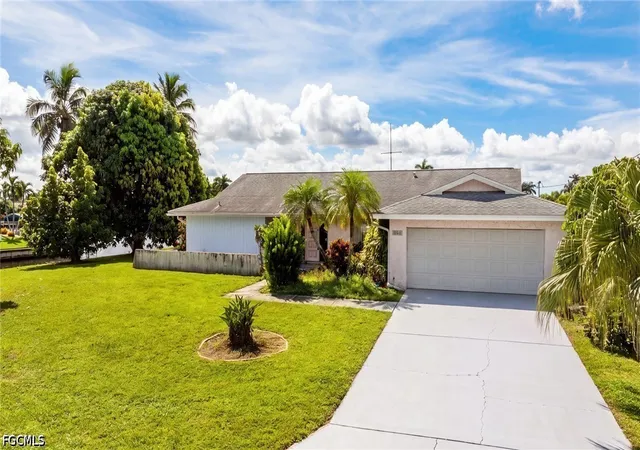 Photo 1 of Single family home for sale at 928 Se 43rd Street, Cape Coral, FL 33904 | MLS# 2026037934 | Listing updated on 2026-09-11