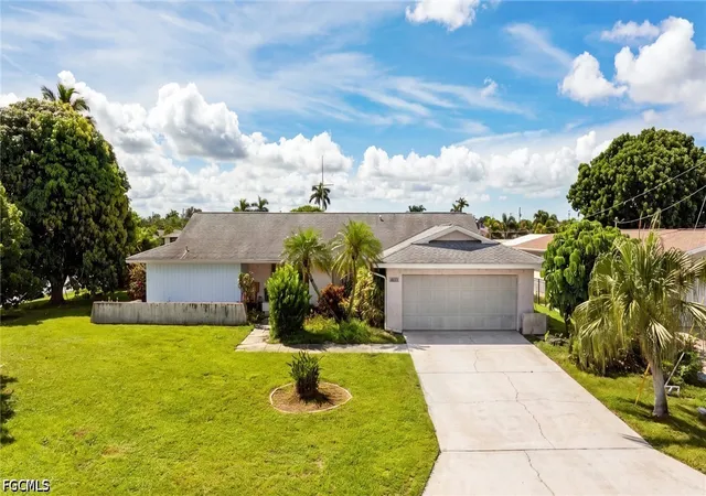 Photo 2 of Single family home for sale at 928 Se 43rd Street, Cape Coral, FL 33904 | MLS# 2026037934 | Listing updated on 2026-09-11