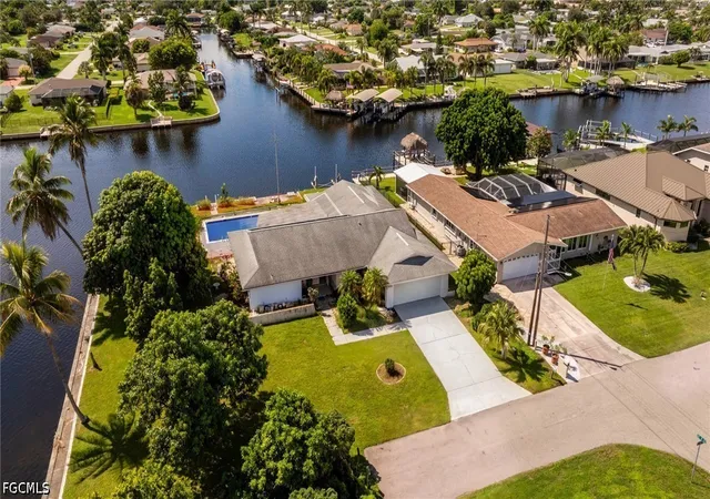 Photo 3 of Single family home for sale at 928 SE 43rd Street, Cape Coral, FL 33904 | MLS# 2026037934 | Listing updated on 2026-09-11